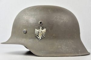 M42 army (Heer) single decal steel helmet NS64