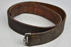 Early Wehrmacht leather equipment belt with aluminum hook by Mafiso …