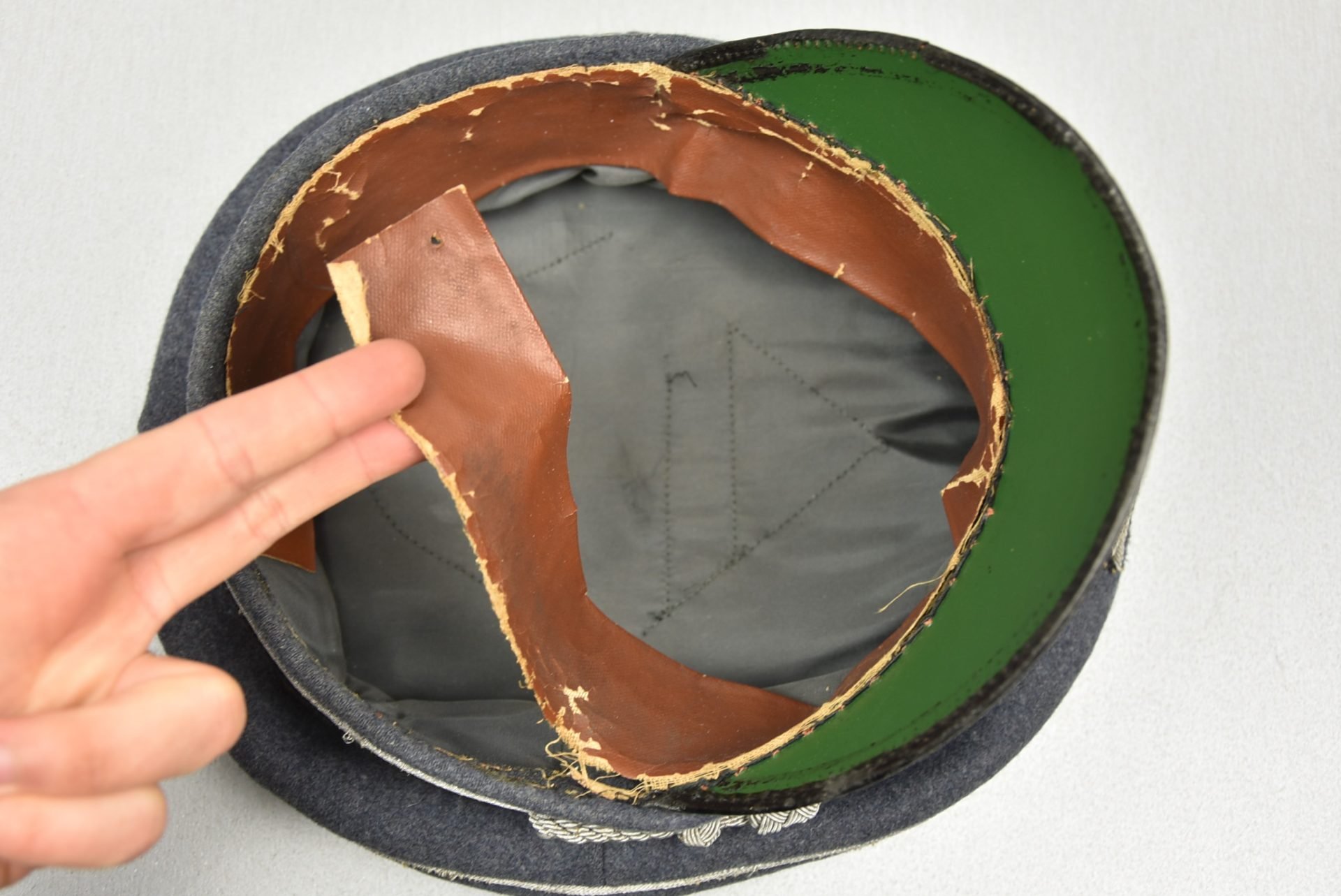 Luftwaffe officer visor cap 'Schirmmütze' — image 9