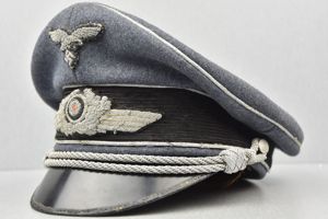 Luftwaffe officer visor cap 'Schirmmütze'