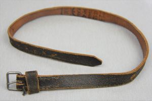Wehrmacht leather equipment strap 'Mantelriem' 1941