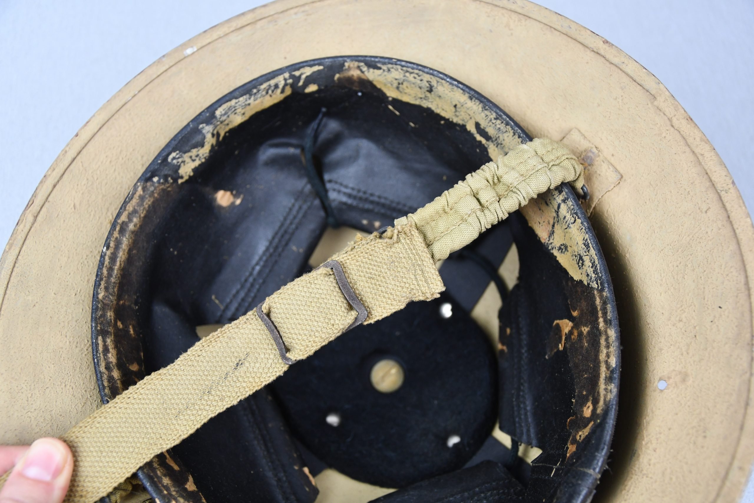 WW2 South African 'Tommy' helmet 1942 — image 19