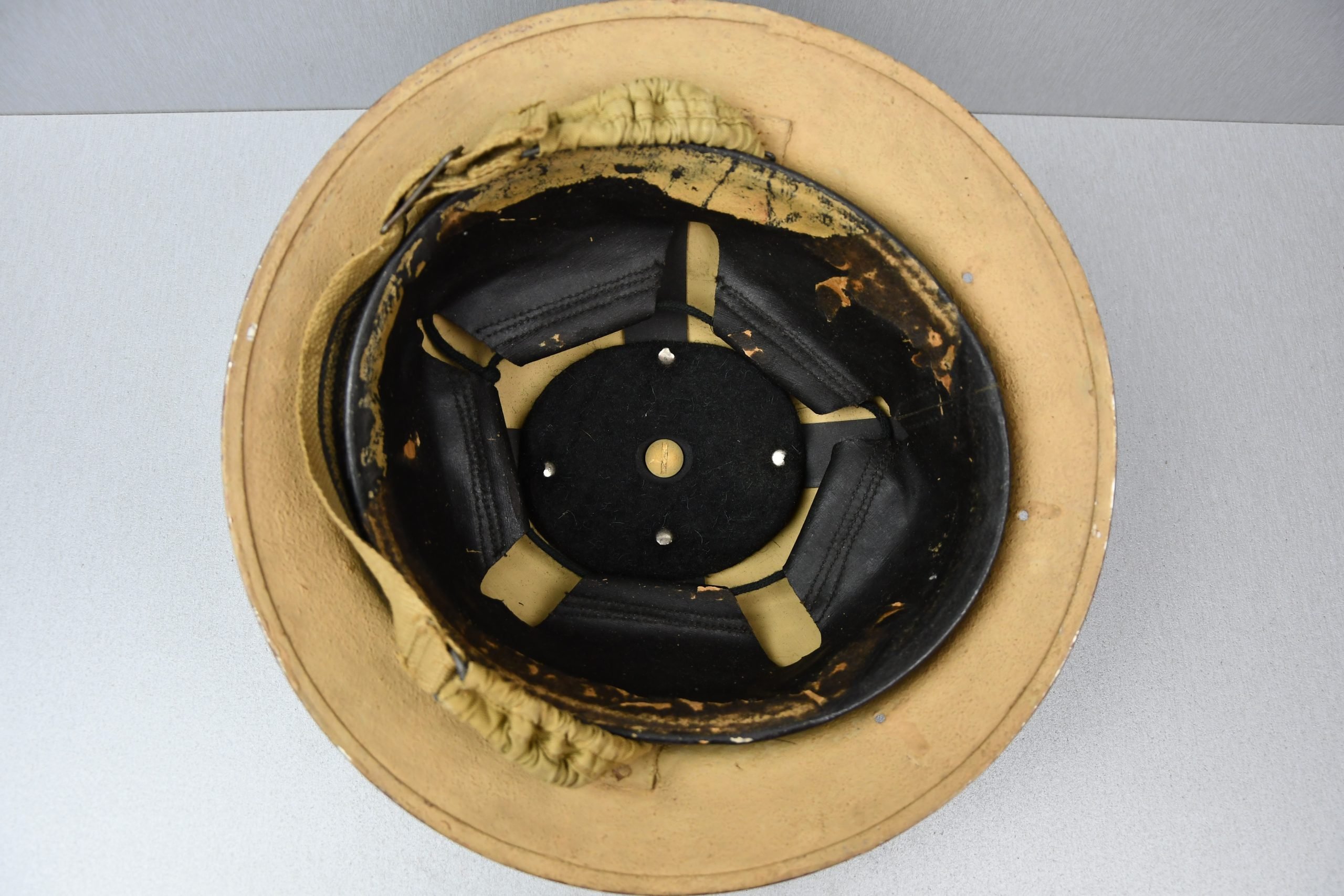 WW2 South African 'Tommy' helmet 1942 — image 9