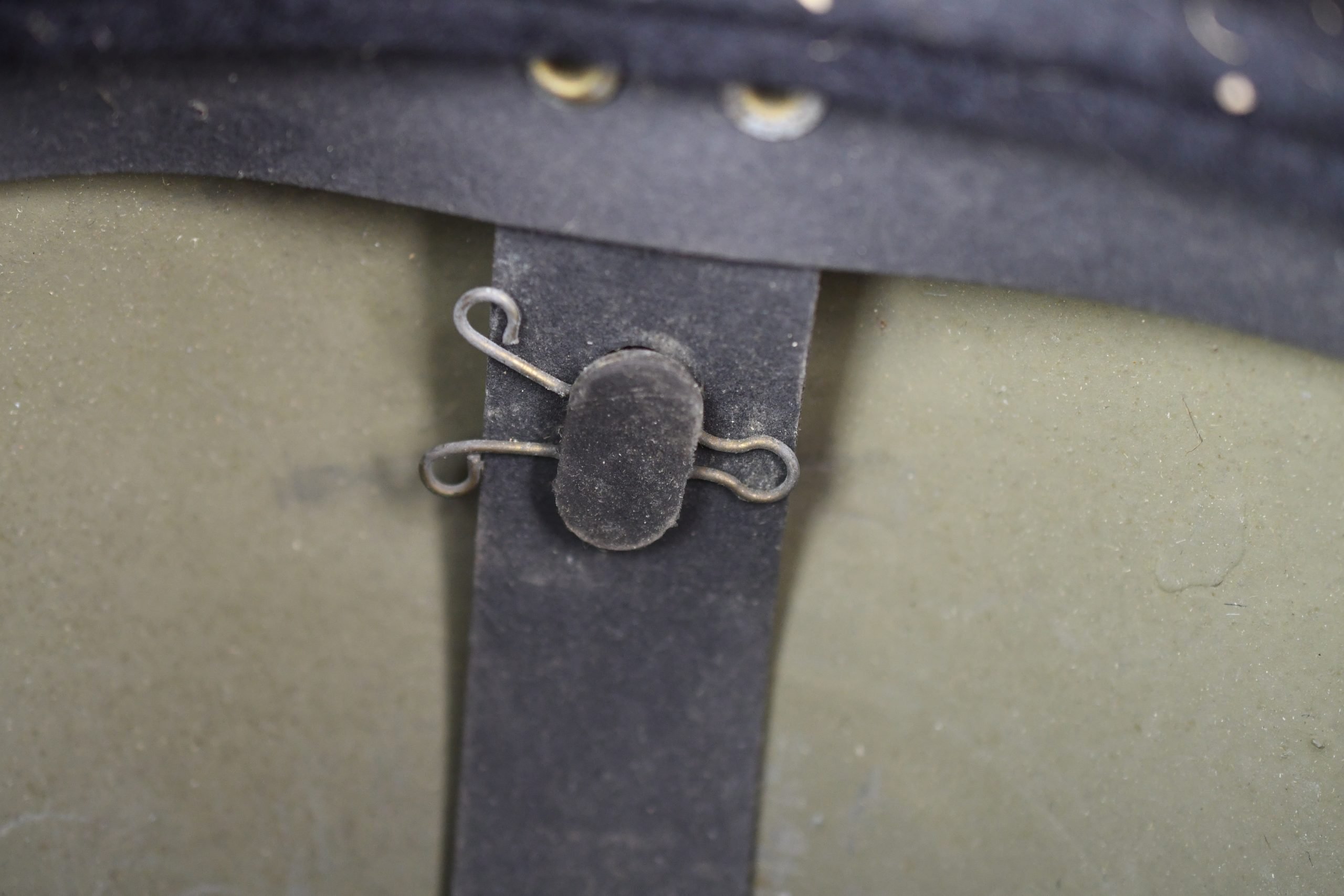 Belgian post-war 'Tommy' helmet 1952 — image 19