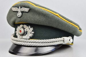 Army (Heer) cavalry reconnaissance officer visor cap