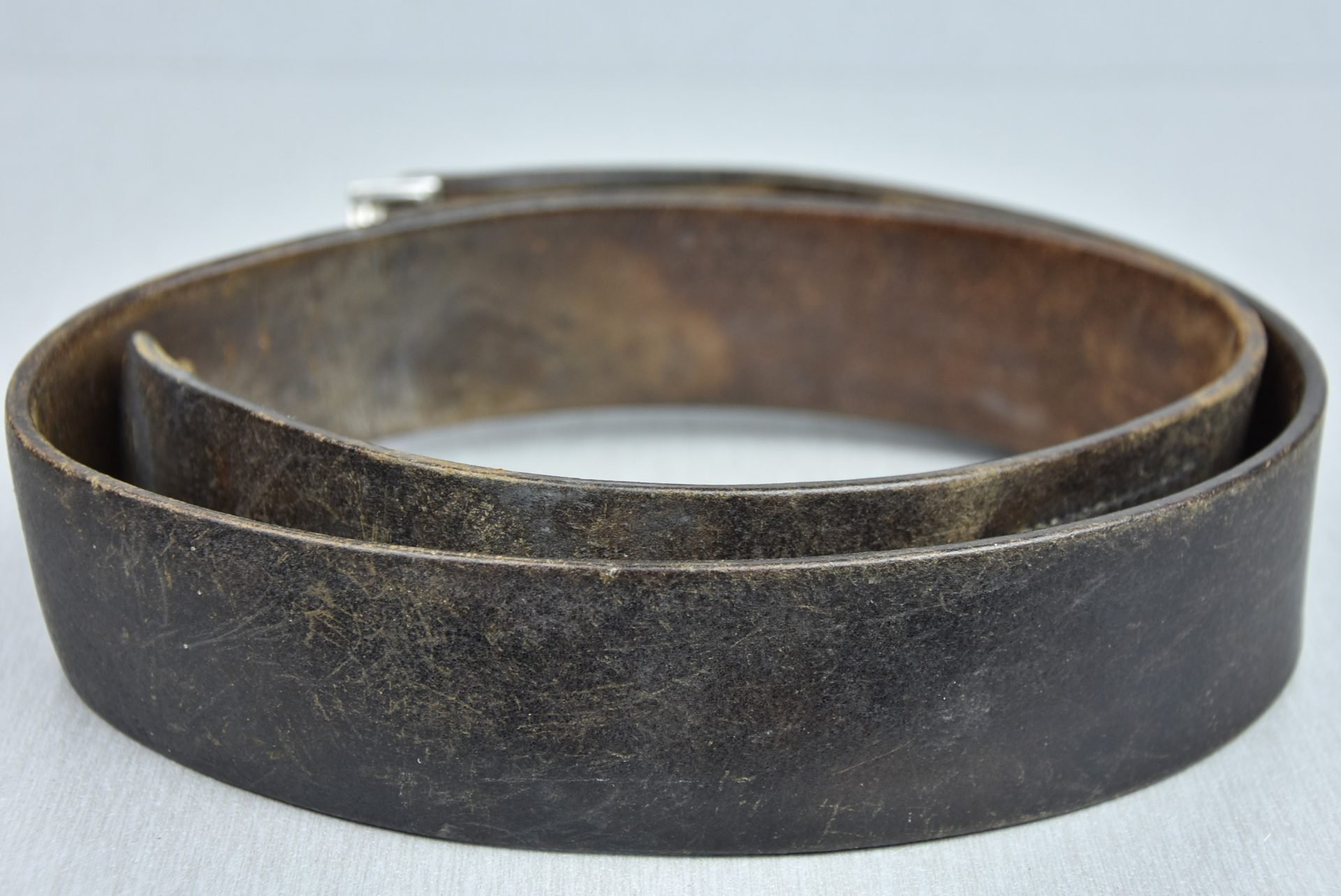 Wehrmacht/Waffen-SS early leather equipment belt 1937 — image 2