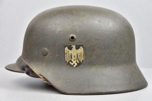 M35 army (Heer) reissued single decal steel helmet