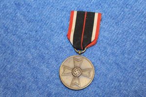 The War Merit Medal (German: Kriegsverdienstmedaille) 1939