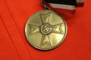 The War Merit Medal (German: Kriegsverdienstmedaille) 1939