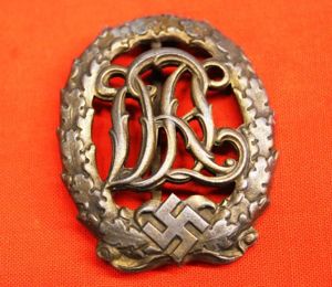 WW2 German DRL Sport Badge Deutscher Reichsbund für Leibesübungen