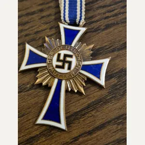 WW2 German Mother Cross 3rd class in bronze no6