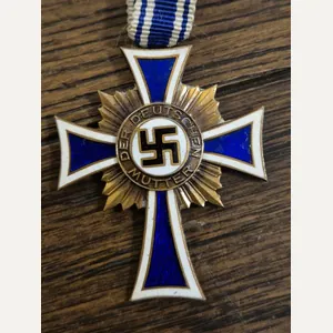 WW2 German Mother Cross 3rd class in bronze no4
