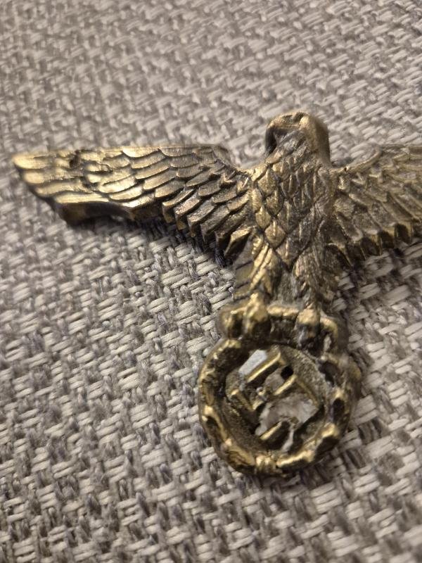 WW2 German Kriegsmarine DAK pith helmet badge — image 2