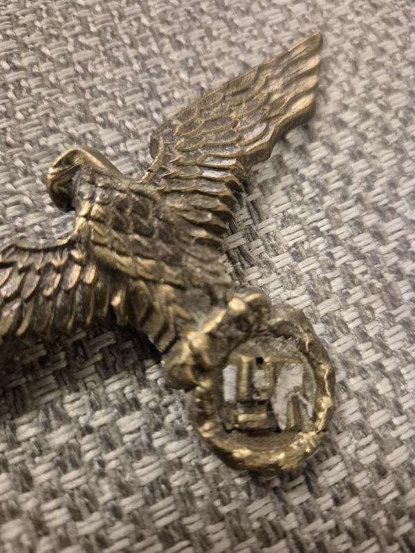 WW2 German Kriegsmarine DAK pith helmet badge — image 3