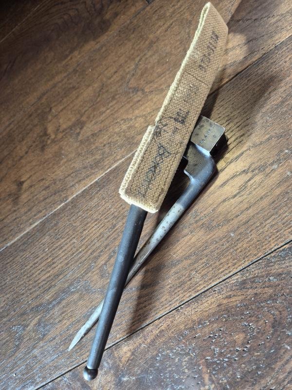 WW2 LEE ENFIELD SPIKE BAYONET NO 4 MK no3 2, CANADIAN PRODUCTION!!! — image 5