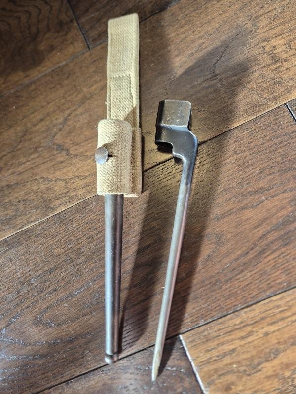 WW2 LEE ENFIELD SPIKE BAYONET NO 4 MK no2 2, CANADIAN PRODUCTION!!!