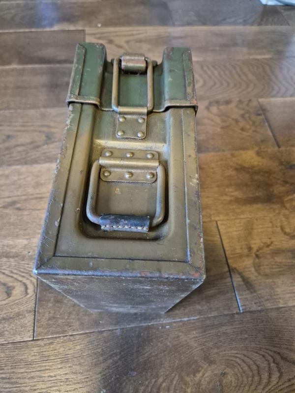1938 German Mg13 camouflage box with 8 magazines. All dated 1938 — image 4