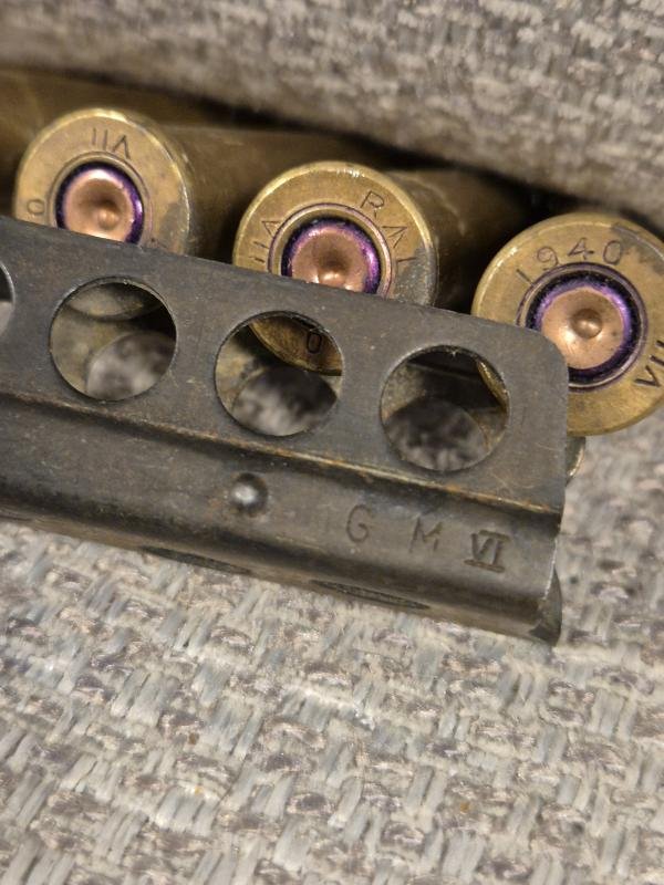 1940 dated Lee Enfield 5 rounds in the clip — image 5