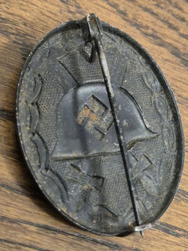 WW2 German Army 3rd class black wound badge — image 3
