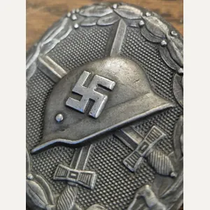 WW2 GERMAN SILVER WOUND BADGE MAKER COFE 30 FOR HAUPTMUNZAMT …