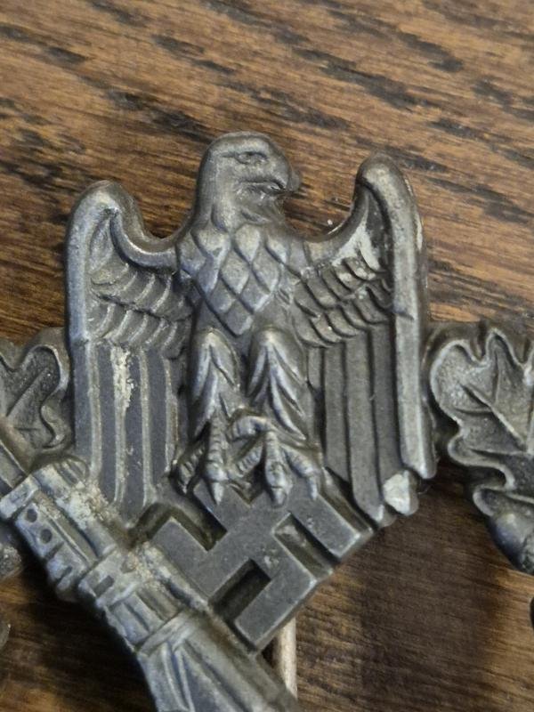 WW3 German Infantry Assault Badge maker code gor R.S — image 3
