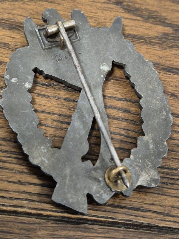 WW3 German Infantry Assault Badge maker code gor R.S — image 4