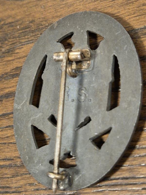 WW2 German General Assault Badge. Maker R.S. for Rudolf Souval. VGC FOR AGE — image 4