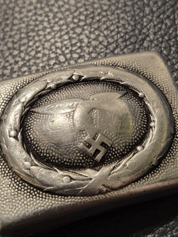 WW2 GERMAN LUFTWAFFE BELT BUCKLE LOOKS AMAZING AFTER VERY LONG SERVICE. MAKER STAMP — image 2
