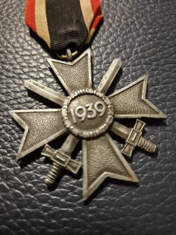 WW2 German Silver Cross with Swords (Kriegsverdienstkreuz mit Schwertern) — image 4