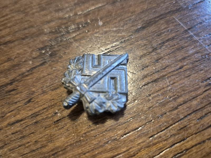 WW2 original German NSDAP (Nazi Party) NSKOV donation badge — image 2