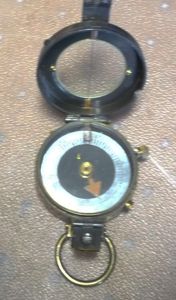 BRITISH WW1 OFFICER'S COMPASS & CASE