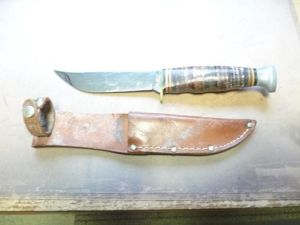 USA VINTAGE KA-BAR SPORTING KNIFE.