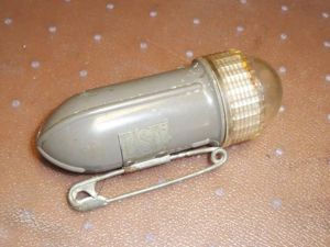 WW2 USA. US NAVY LIFE JACKET LAMP