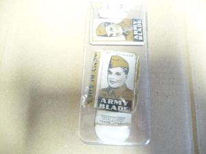 BRITISH WW2 RAZOR BLADE