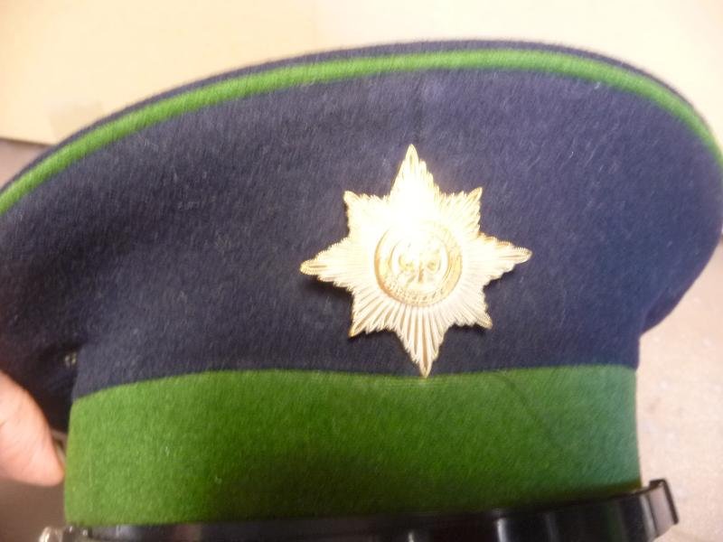 BRITISH IRISH GUARDS PARADE CAP — image 4