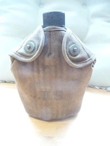 USA WW2 WATER BOTTLE SET