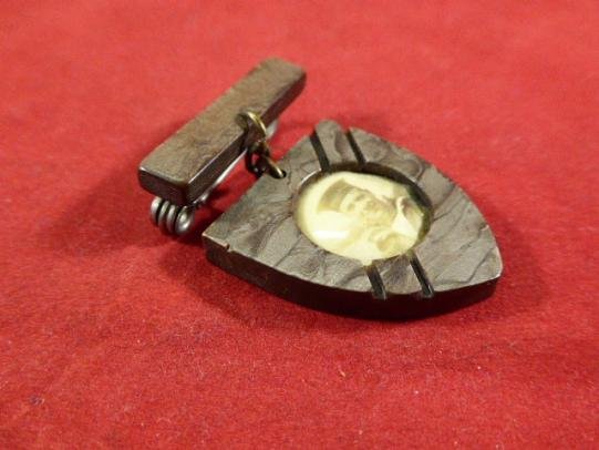 WW2 Royal Navy Shield Shaped Bakelite Sweetheart Brooch — image 4