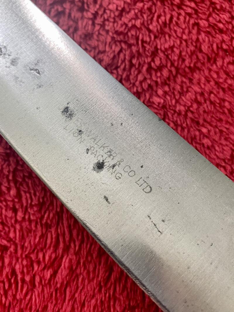 Unusual and Rare WW1 British Army Butchers “Trench” Knife by James Walker & Co. Ltd with Leather Sheath dated 1915 — image 6