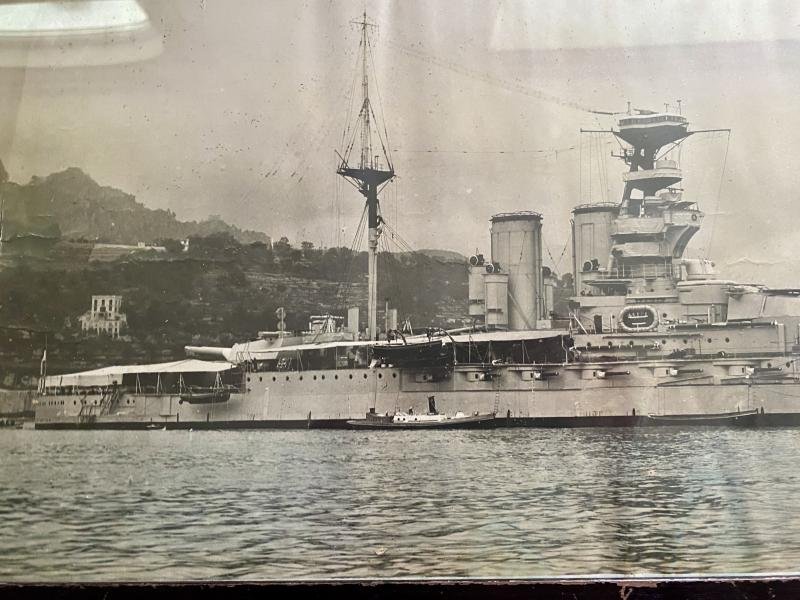 Large Framed Original Period Black and White Photo of the Royal Navy Battleship H.M.S. Queen Elizabeth — image 3