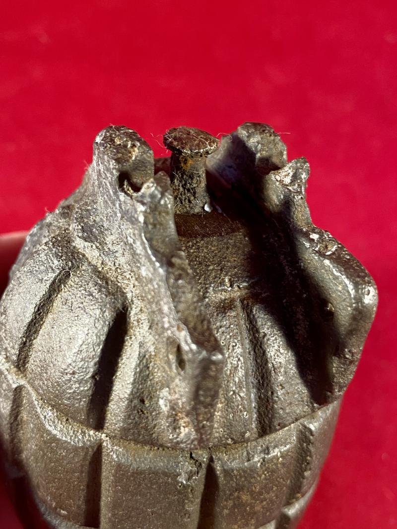 INERT Original 1916 WW1 British No5 Mk1 Mills Hand Grenade - Vickerys Patent Ltd — image 8