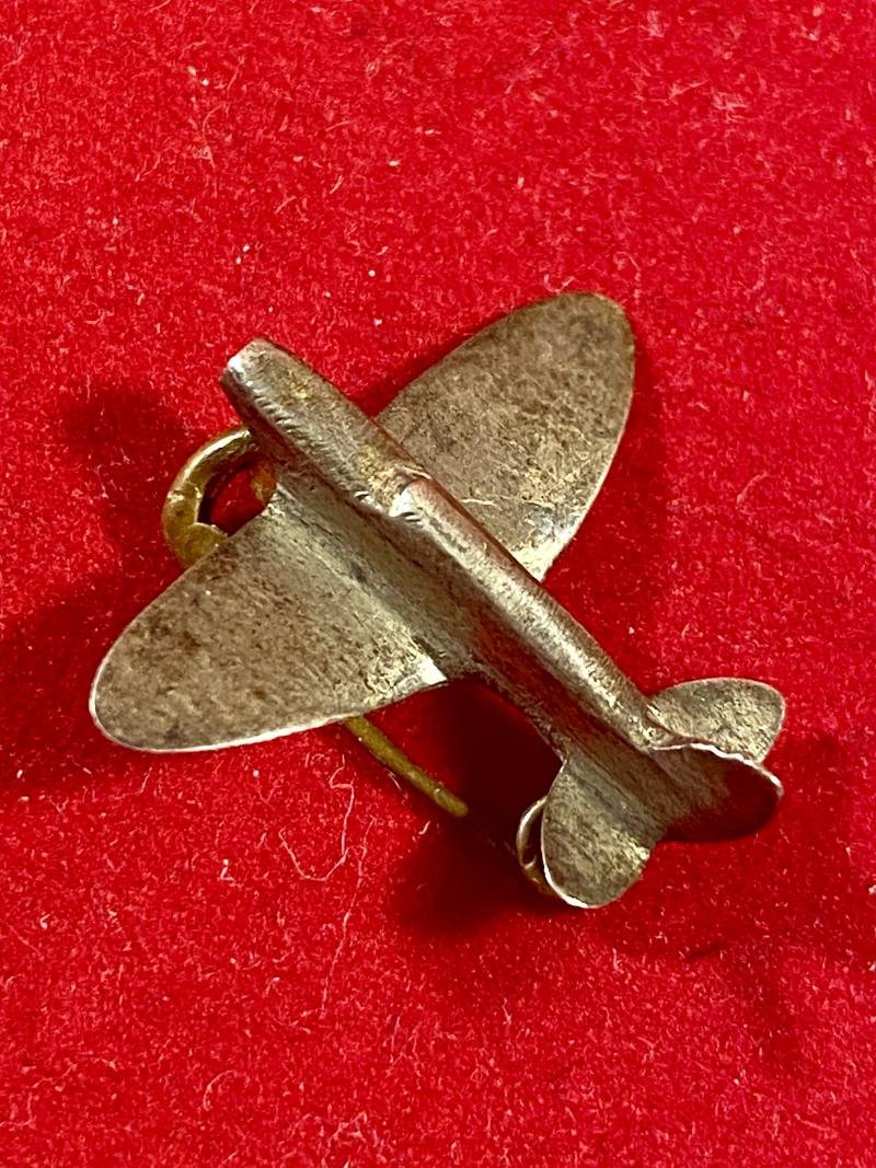 Original Small WW2 “Trench Art” RAF Spitfire Sweetheart Brooch — image 6
