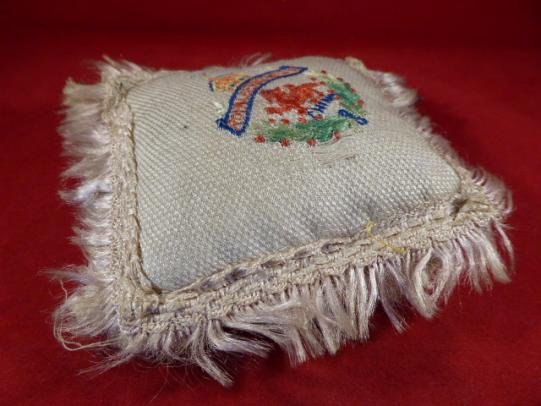 Rare WW1 Period Sweetheart Pin Cushion Embroidered with the Badge for the Royal Berkshire Regiment 'China' — image 4