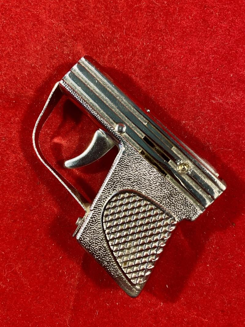 MINT Vintage Japanese Chrome Plated PISTOL Shaped Petrol Lighter with Box — image 2