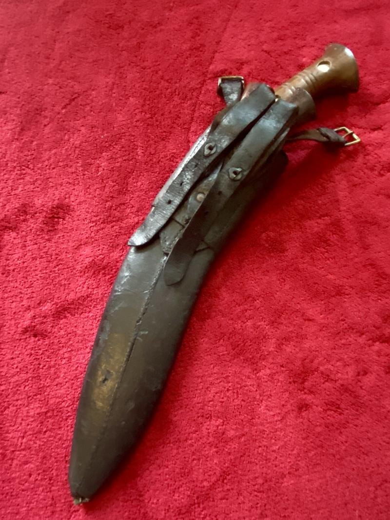 Genuine WW2 M43 Kukri with Two Small Knives and Leather Covered Scabbard — image 7
