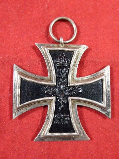 Original German WW1 1914 Iron Cross Medal 2nd Class — image 2