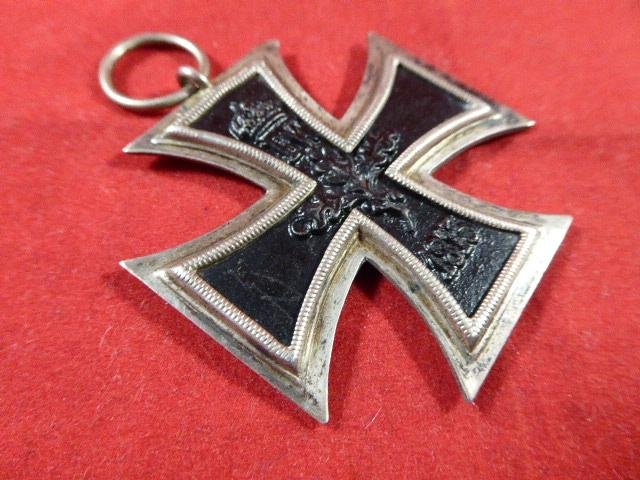 Original German WW1 1914 Iron Cross Medal 2nd Class — image 3