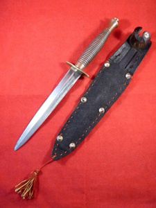 Post WW2 3rd Pattern FS Fighting Knife with a Custom …