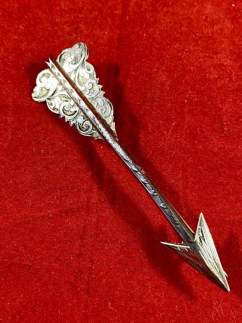 Victorian Engraved Sterling Silver Cupids Arrow Brooch c1870 — image 4