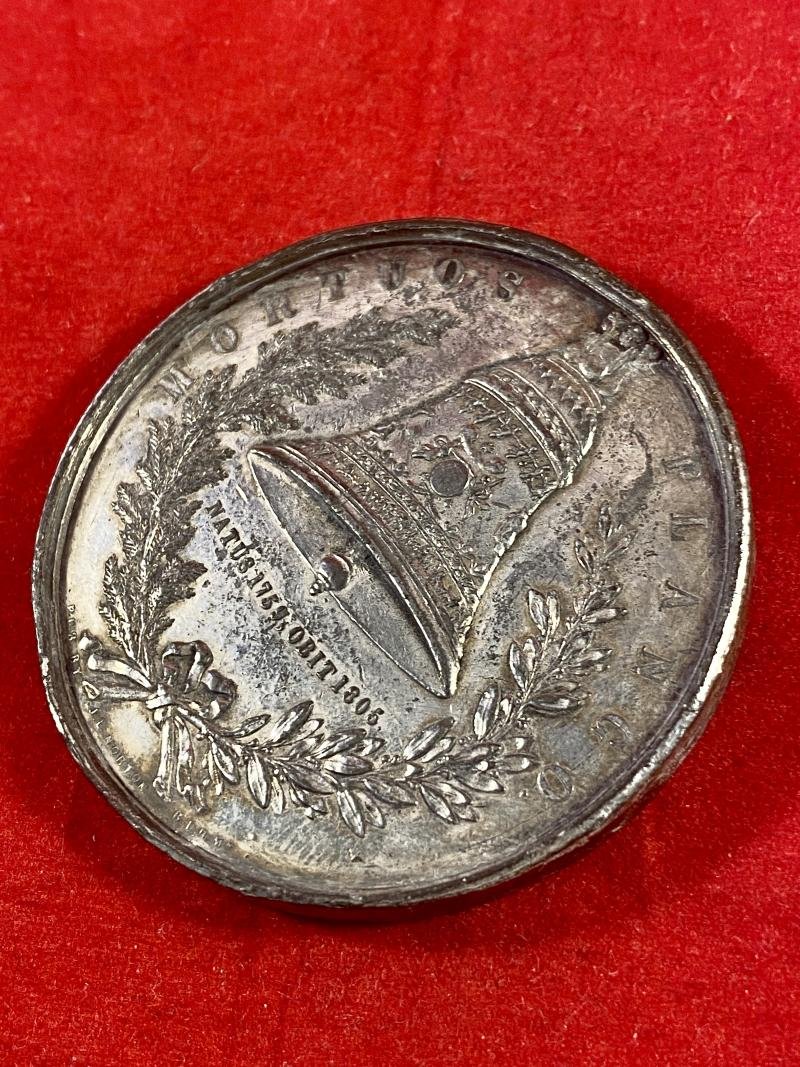 Antique Silver Plated Bronze Medallion Commemorating the death of Friedrich von Schiller in 1805 — image 4