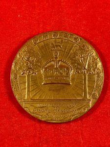 Commemorative Gilt Bronze Medallion for the Coronation King Edward VII …